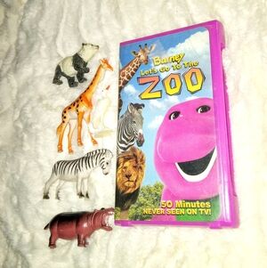 Barney Let's Go to the Zoo VHS with Zoo Animals
